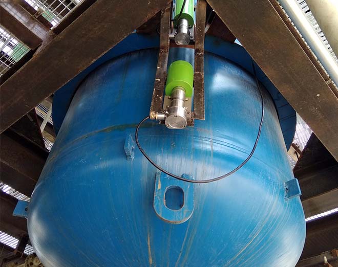 Na-22放射性儀表搪玻璃水解反應(yīng)器安裝現(xiàn)場(圖1) Na-22放射性儀表搪玻璃水解反應(yīng)器安裝現(xiàn)場(圖1)